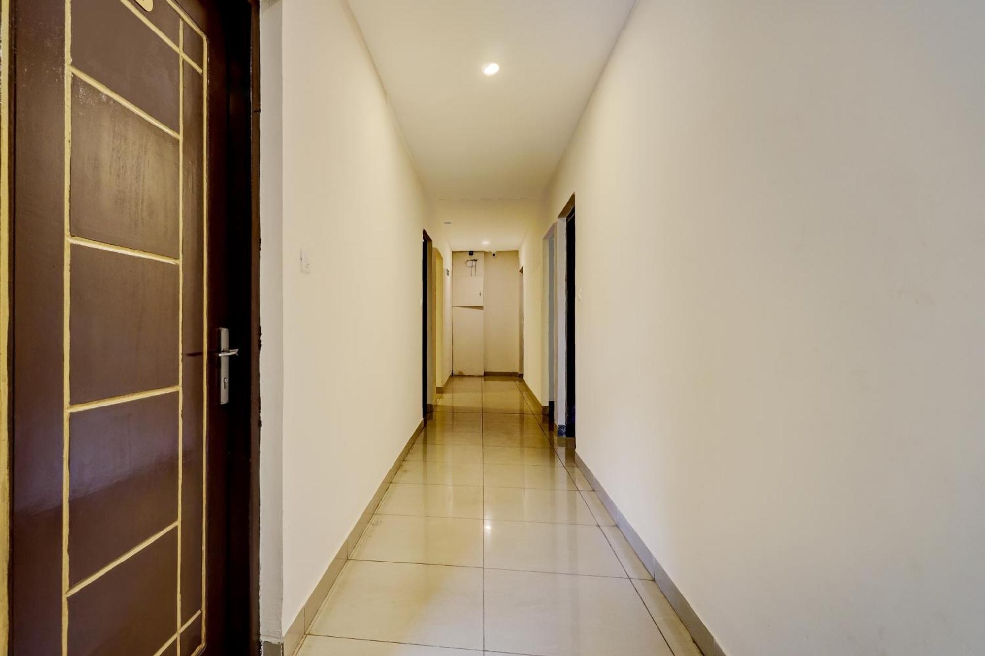 Hotel O Crescent Shine Bengaluru Kültér fotó