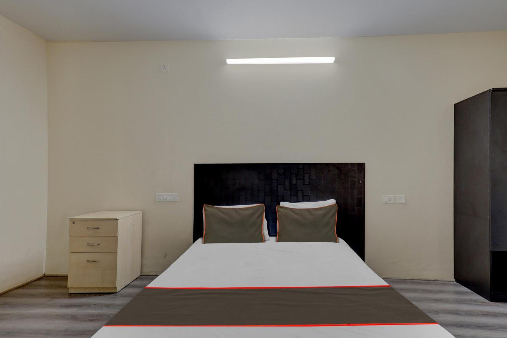 Hotel O Crescent Shine Bengaluru Kültér fotó