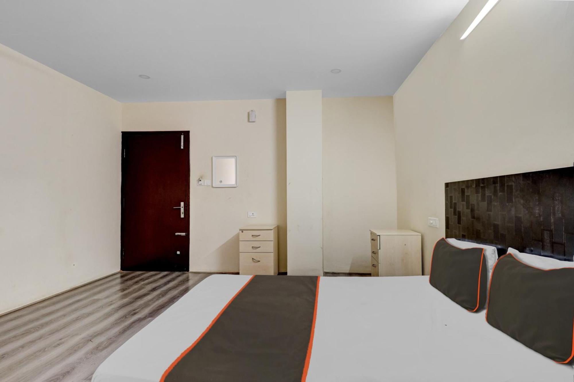 Hotel O Crescent Shine Bengaluru Kültér fotó